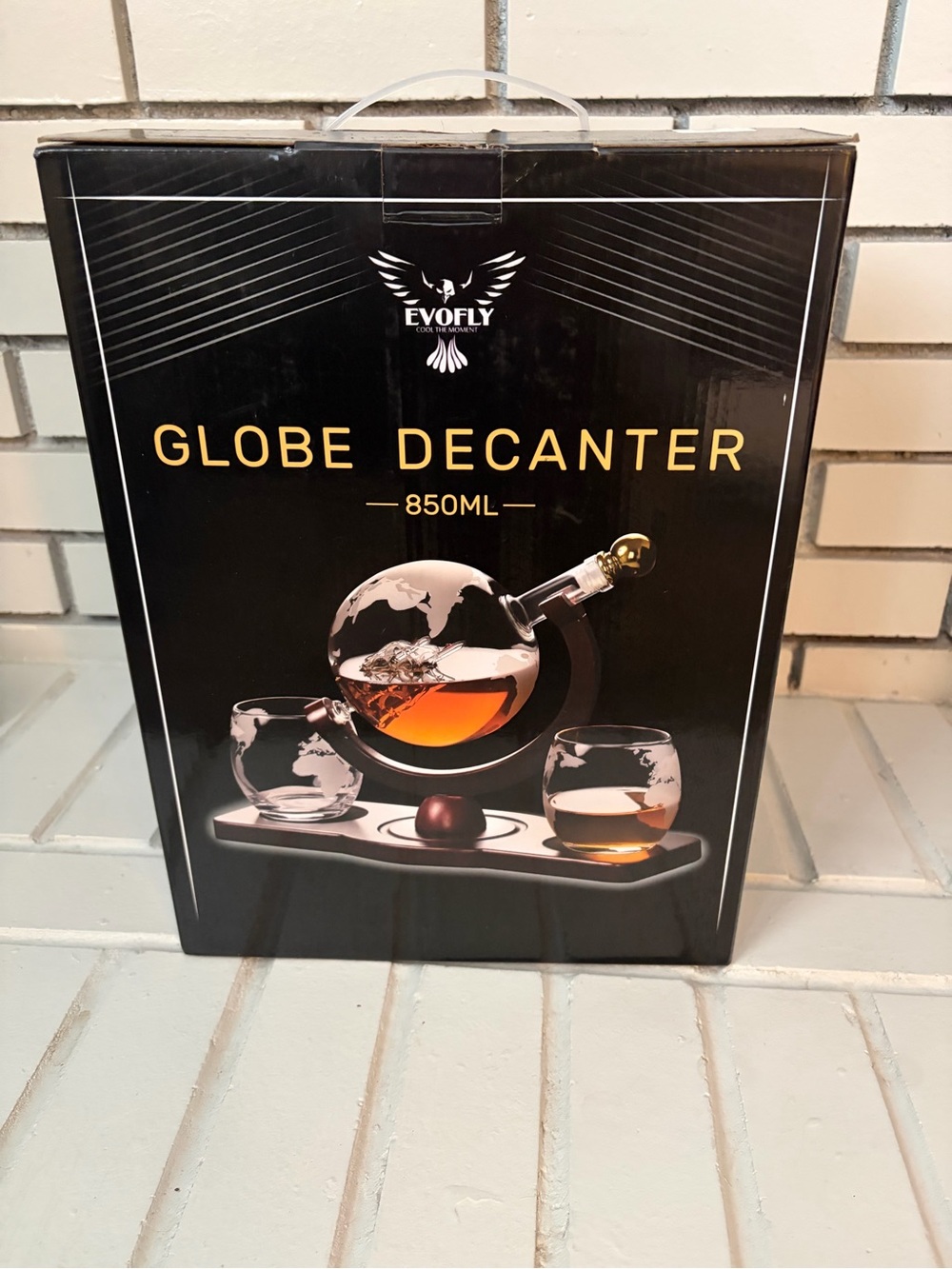 Globe Decanter 850ml in Black and Clear